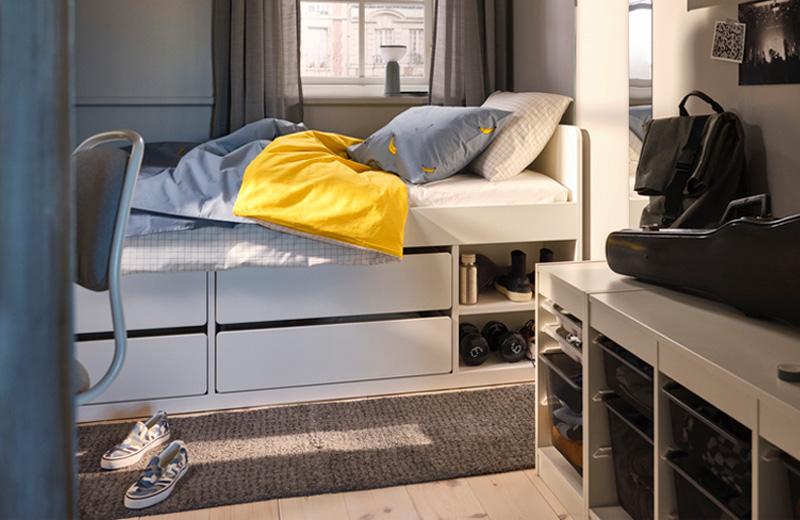 IKEA - Gri tonlarda küçük genç odası