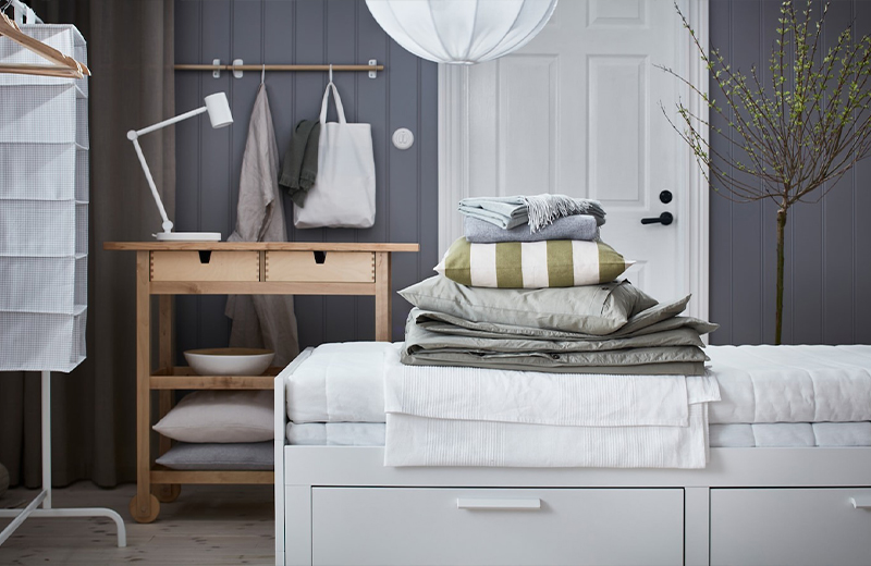 IKEA - A flexible living area with space for sleep and relaxation