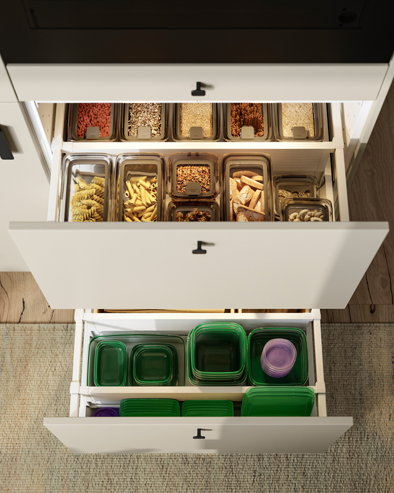 IKEA-acik bir his veren kucuk siyah ve bej mutfak 4