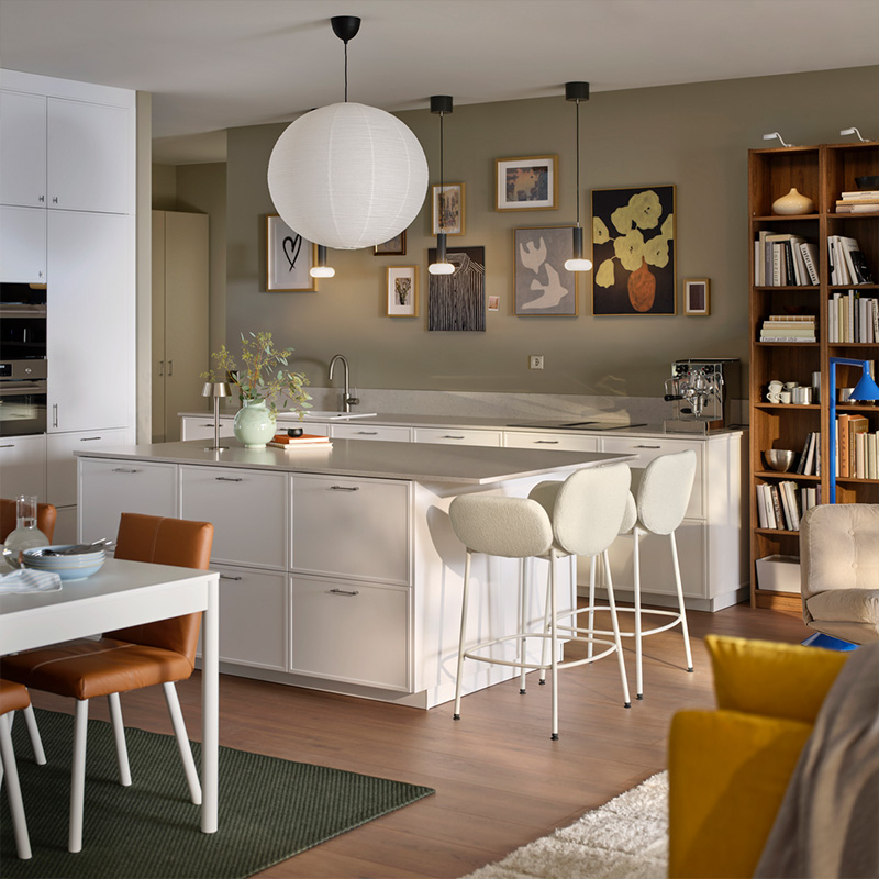 IKEA-akilli depolamaya alan yaratan minimalist bir mutfak 9