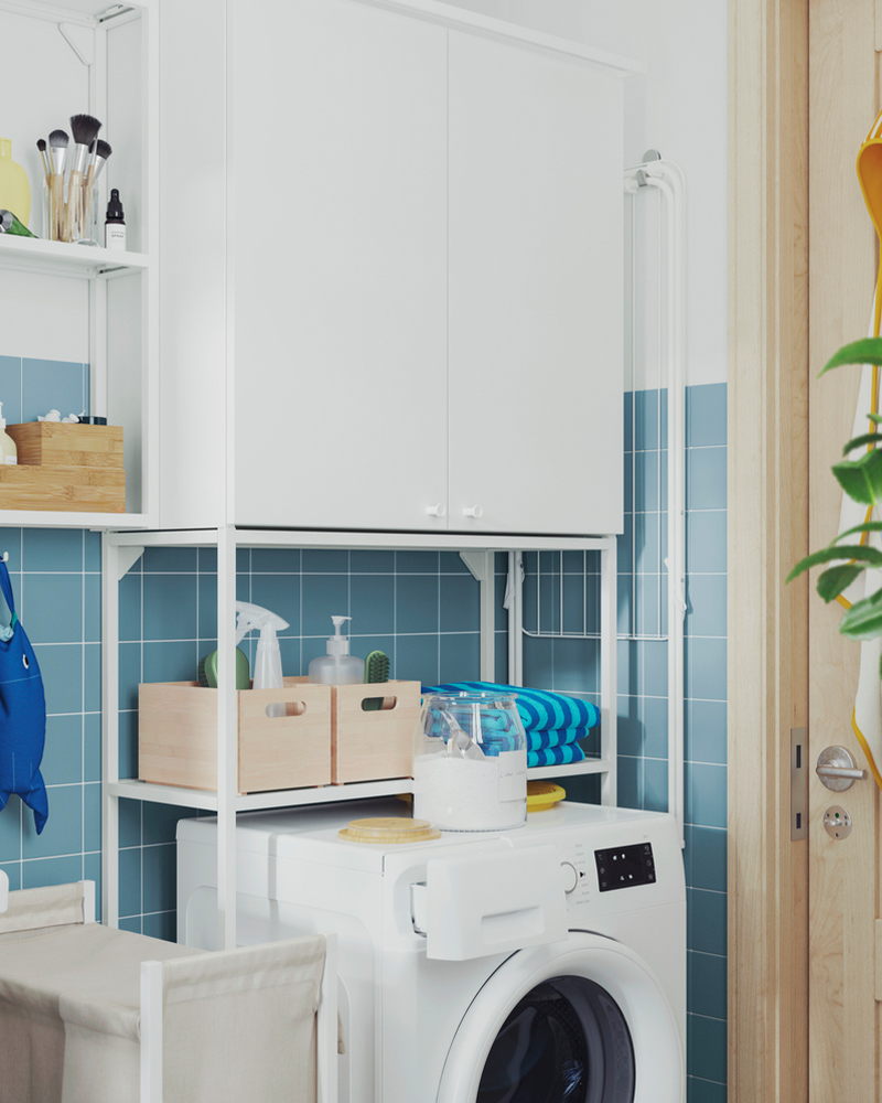 IKEA-beyaz ve mavinin ferahligini yasitan kucuk banyo 4