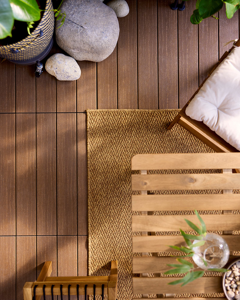IKEA-bitkiler ve sakinlik iceren kucuk bir balkon 3