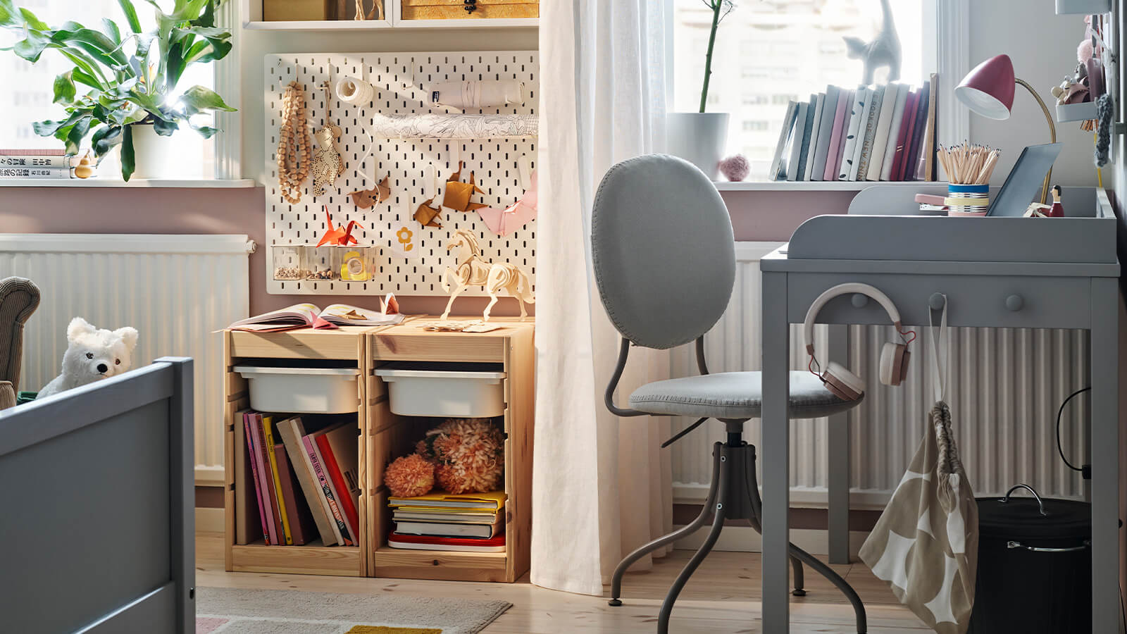 IKEA-bu rahat cocuk odasinda eglence konfor ve odevler icin yer acin 01