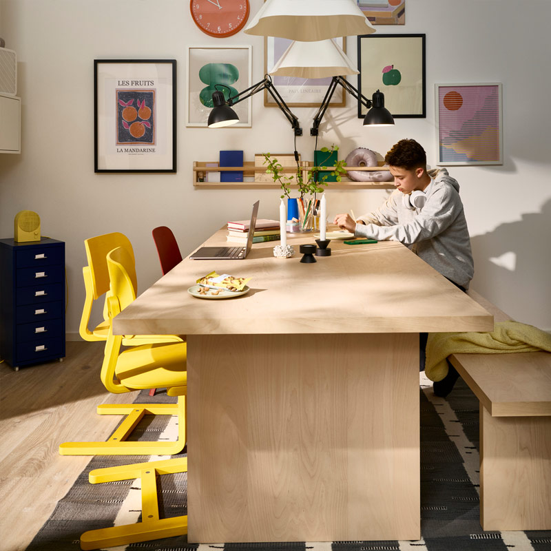 IKEA-buyuk bir mutfak masasi 2