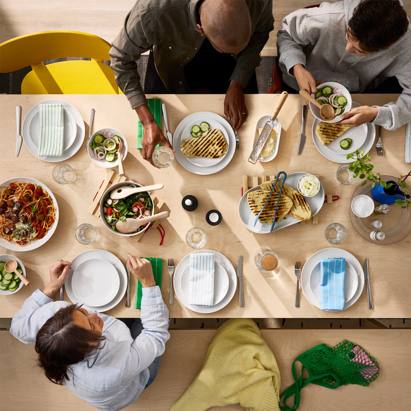 IKEA-buyuk bir mutfak masasi 9