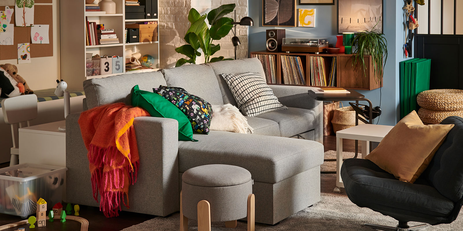 IKEA-cocuk dostu bir oturma odasi ve uyuyan bir surpriz