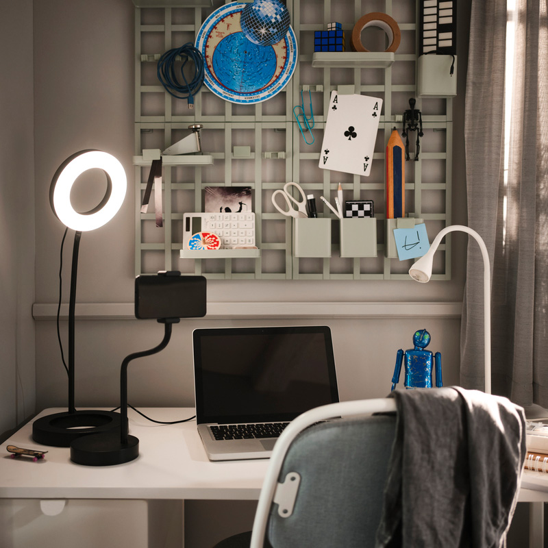 IKEA-gri tonlarda genc odasi 5