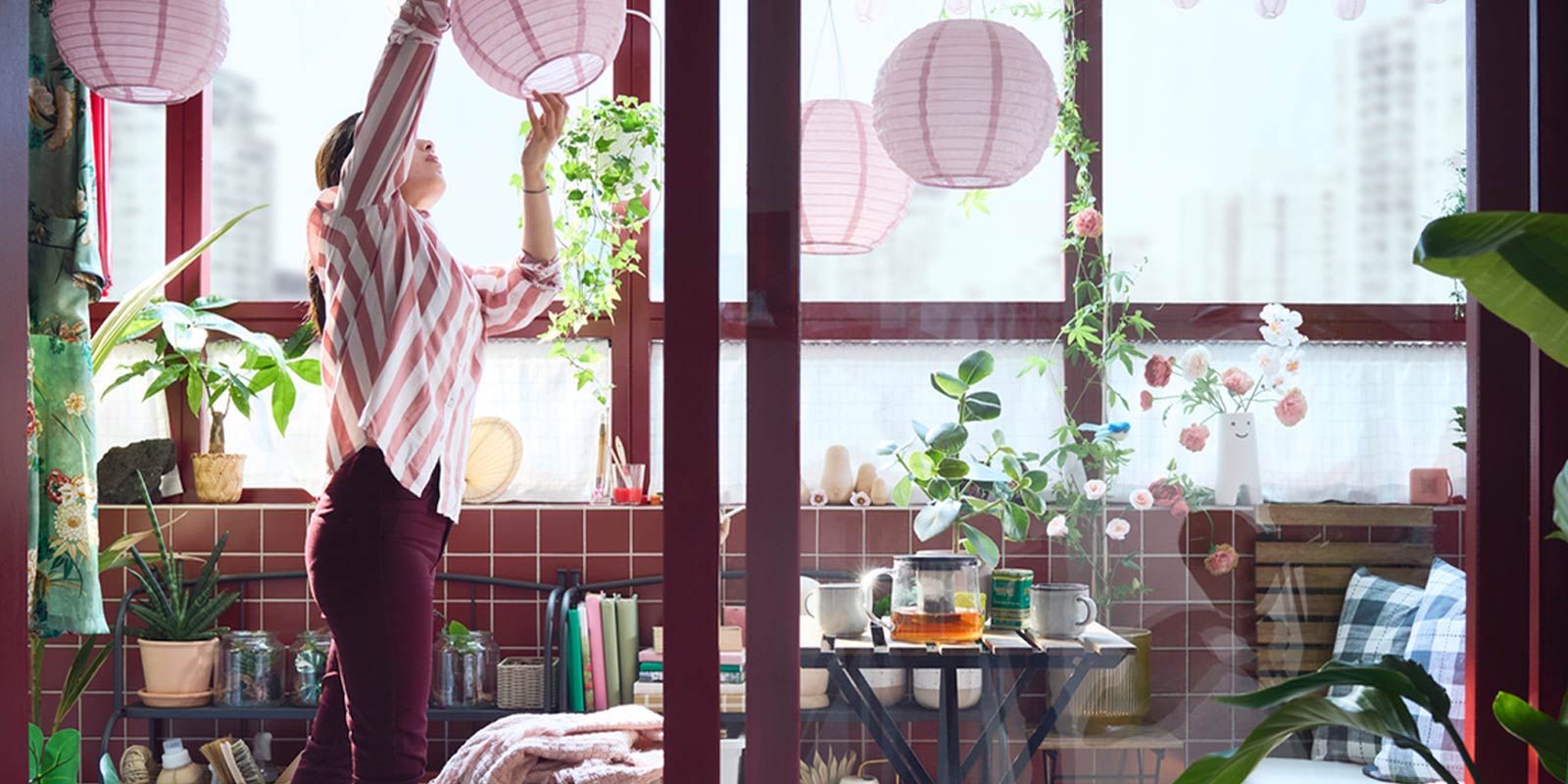 IKEA-kucuk bir balkonun buyuk bir yasam alanina donusumu 0