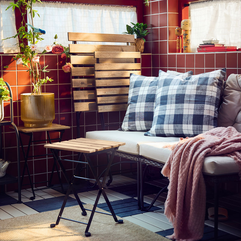 IKEA-kucuk bir balkonun buyuk bir yasam alanina donusumu 10