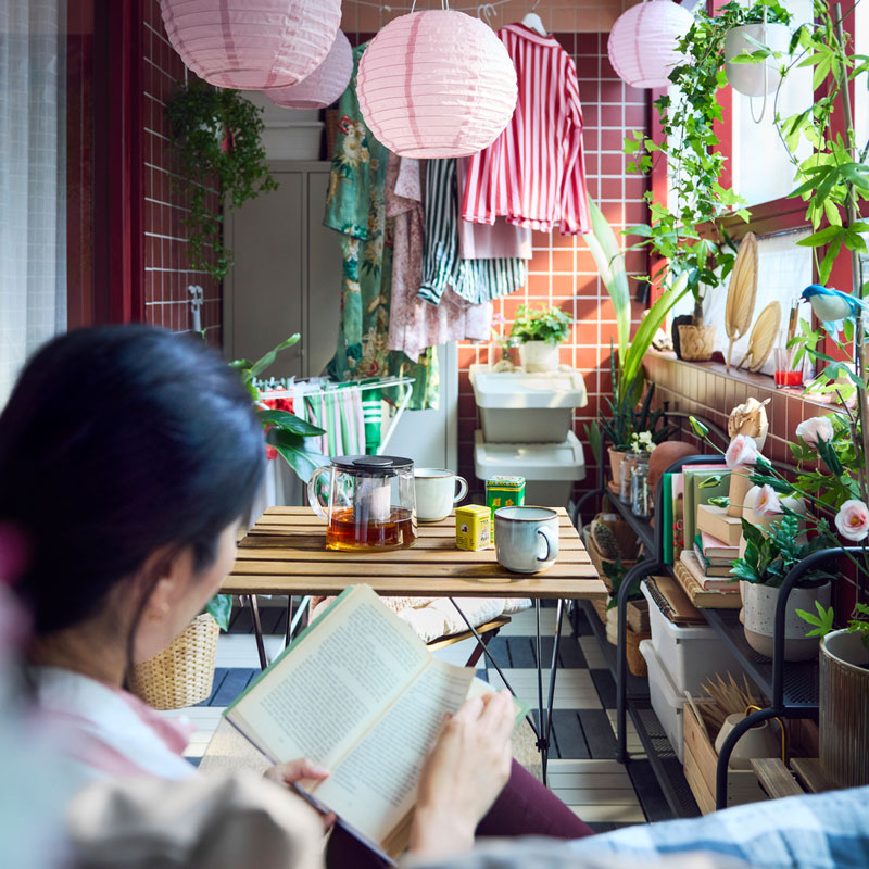 IKEA-kucuk bir balkonun buyuk bir yasam alanina donusumu app