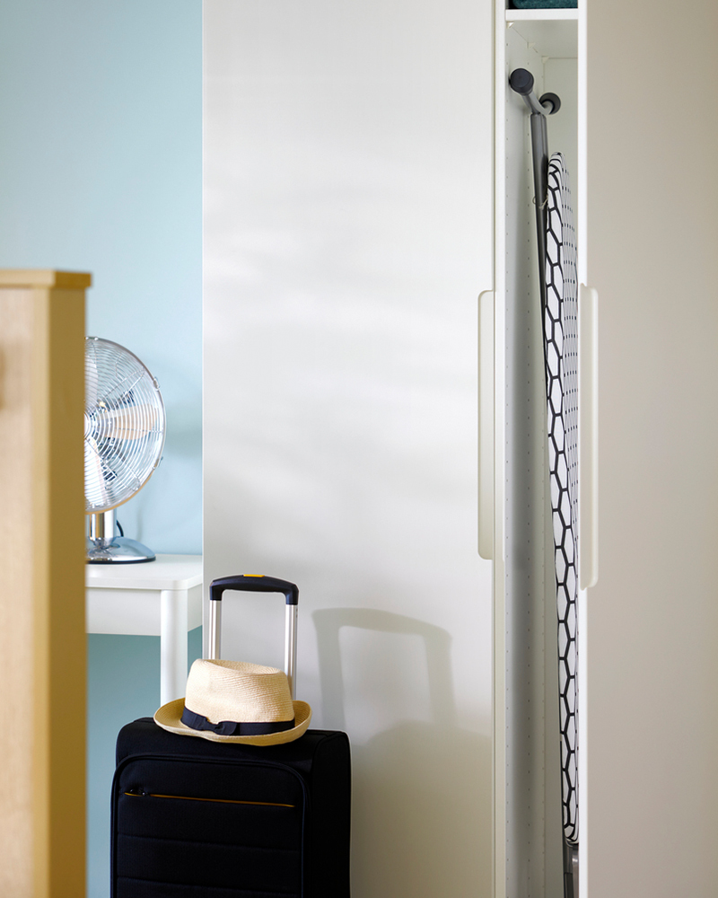 IKEA-plaj havasi ile tasarlanmis otel odasi 4