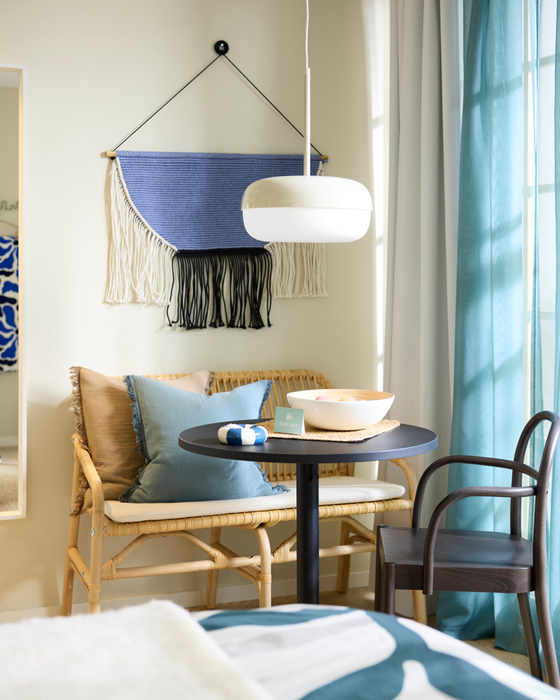 IKEA-plaj havasi ile tasarlanmis otel odasi 5
