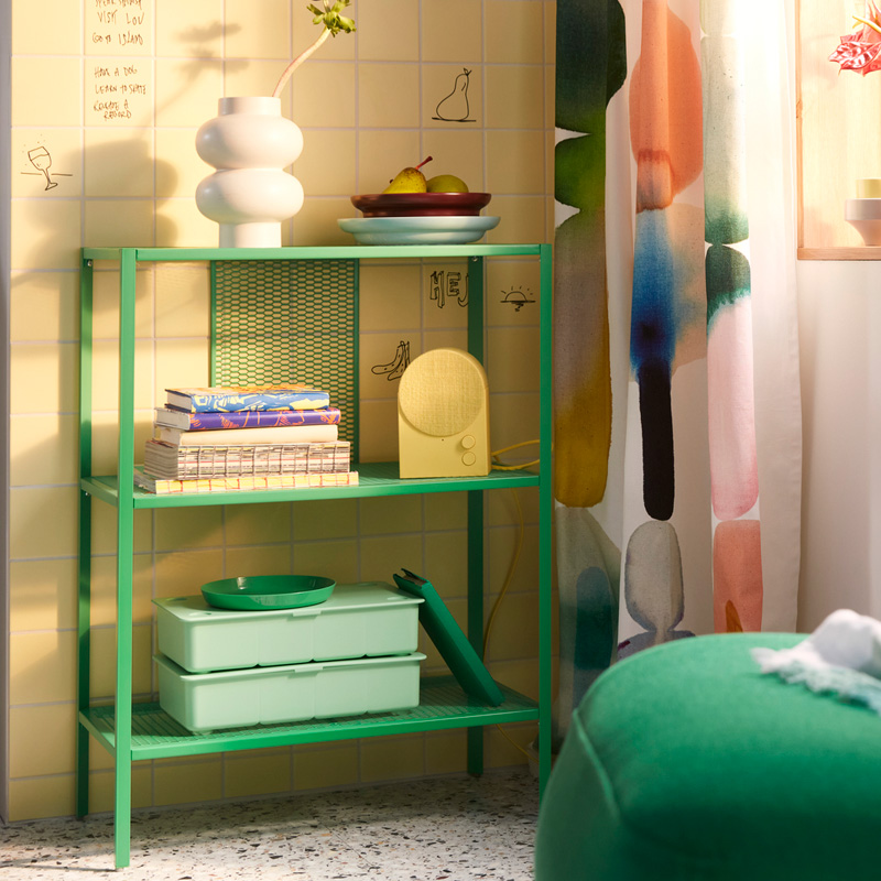 IKEA-raflarla duvari degerlendirin 12