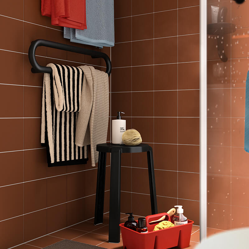 IKEA-tek kisilik yasam icin tasarlanmis kompakt bir banyo 03