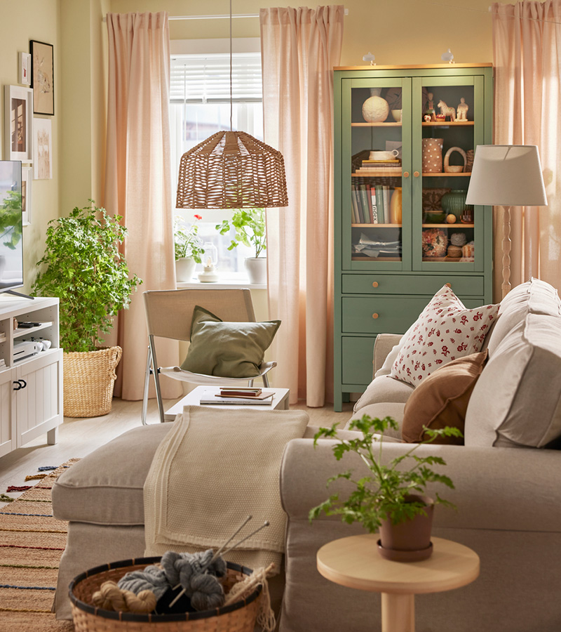 IKEA-islevsel bir oturma odasi 12