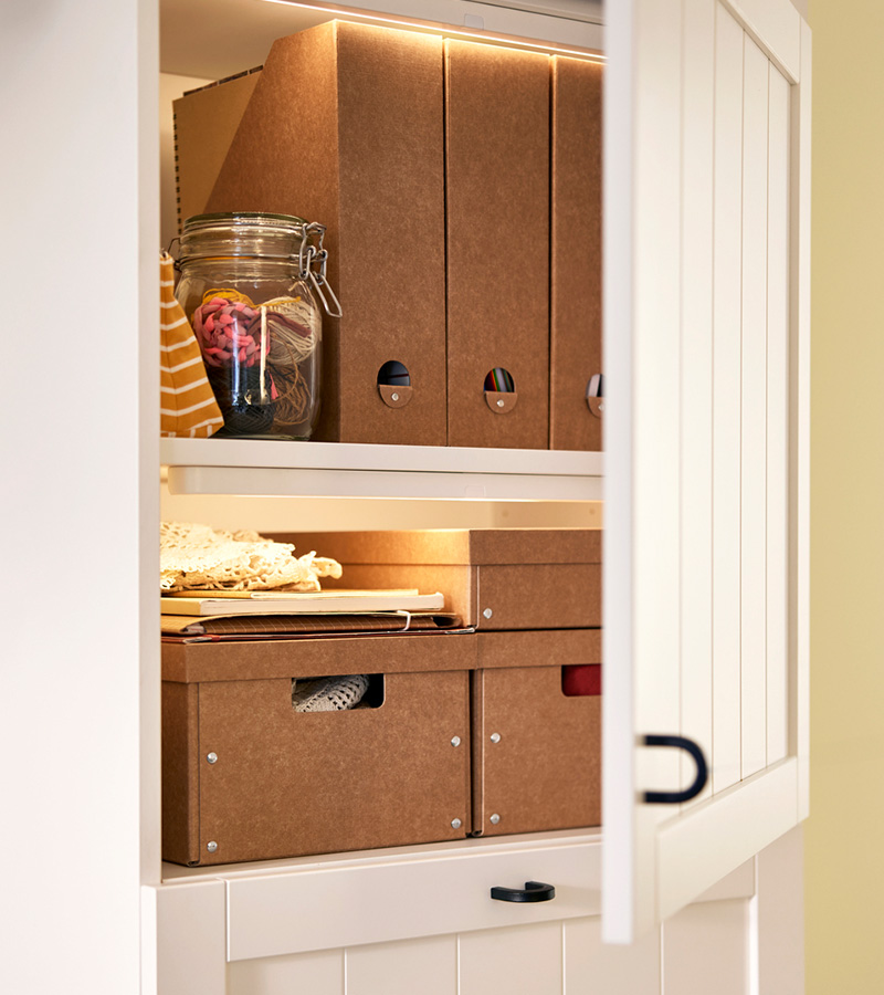 IKEA-islevsel bir oturma odasi 4