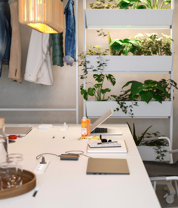 IKEA-mittzon calisma masasi