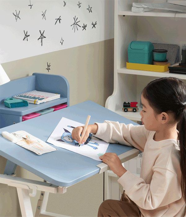 IKEA-piplarka mavi beyaz cocuk calisma masasi