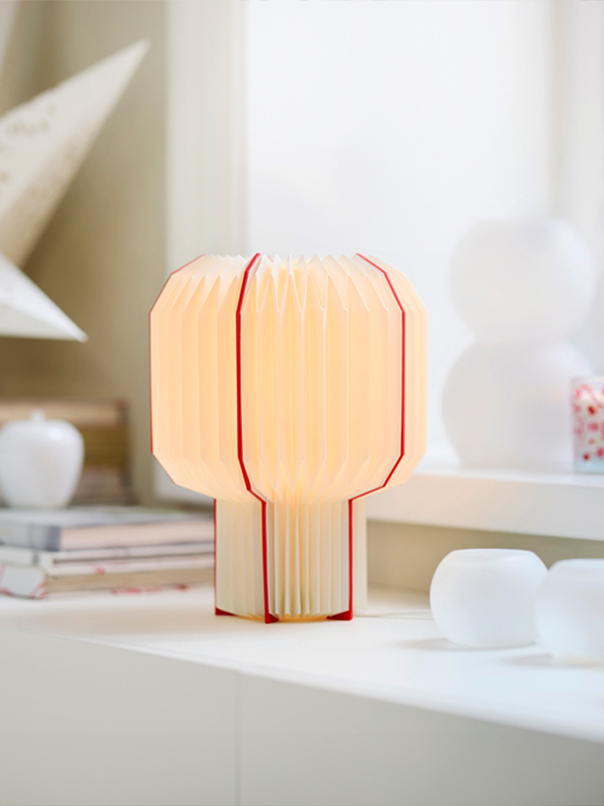 IKEA-yilbasi aydinlatmalari