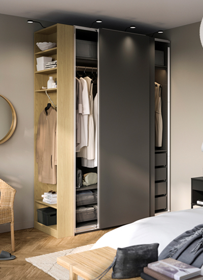 IKEA-pax surgu kapakli gardirop