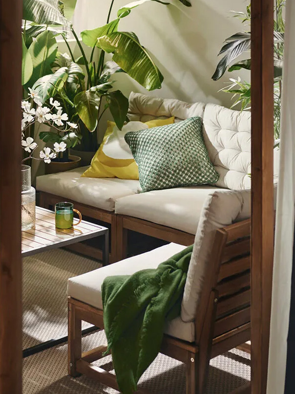 IKEA-balkonda yemyesil bir dinlenme alani