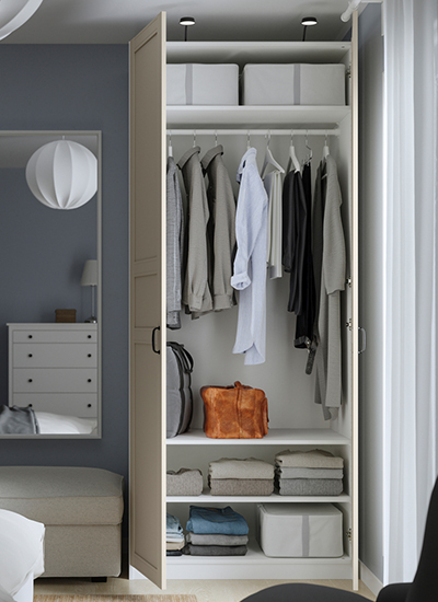 IKEA-pax flisberget beyaz acik bej pax gardirop