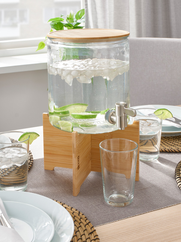 IKEA-zuccaciye bardaklar ve surahiler