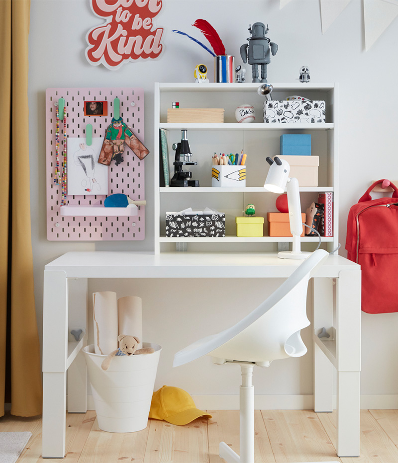 IKEA-pahl beyaz cocuk calisma masasi