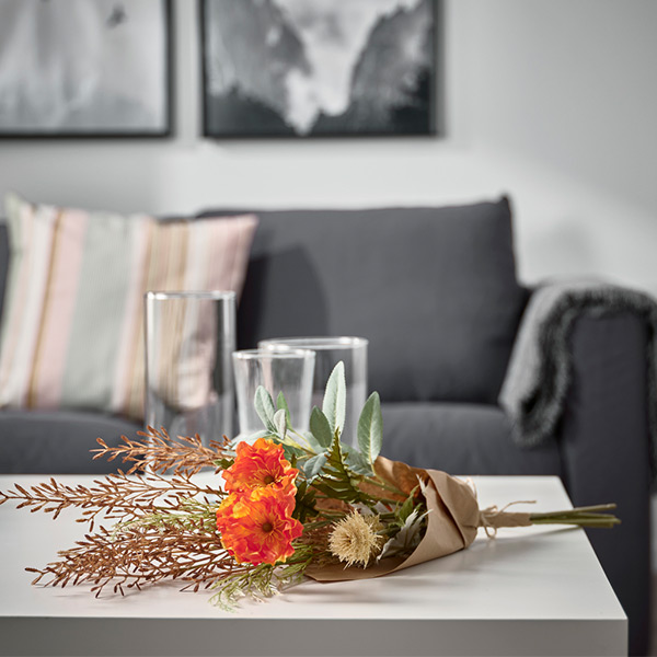 IKEA-smycka turuncu yapay cicek