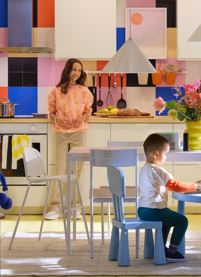 IKEA-vildgas beyaz cocuk sandalyesi