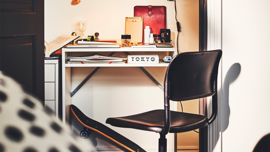 IKEA-torald torald calisma masasi