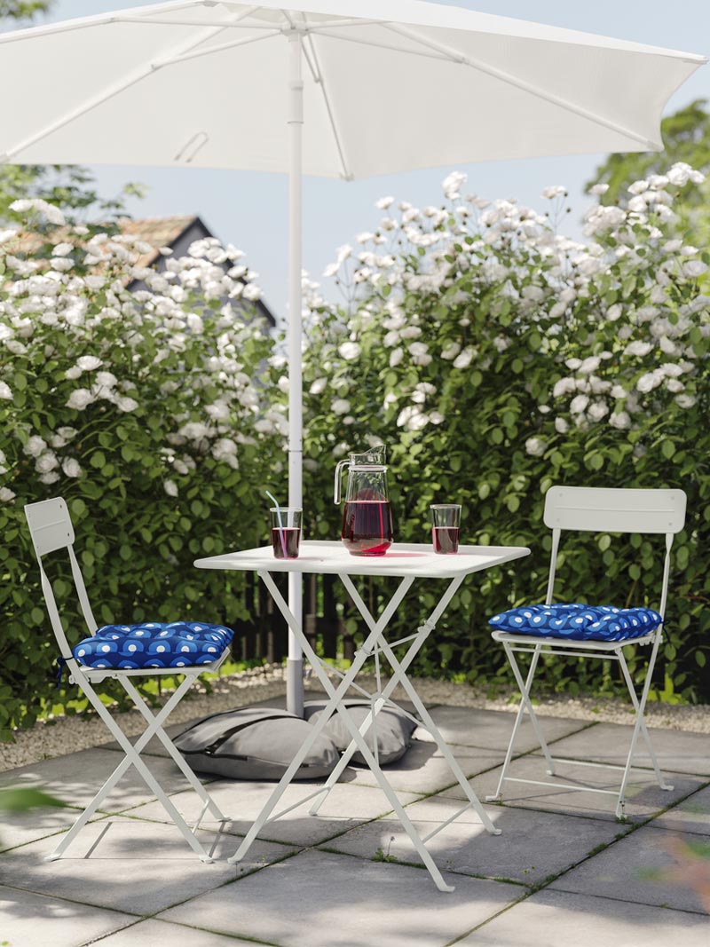 IKEA-sundso kirik beyaz katlanabilir masa ve sandalye seti