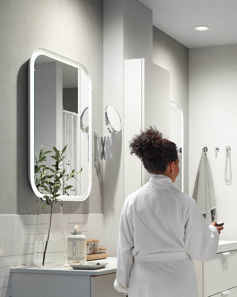 IKEA-storjorm beyaz aydinlatmali ayna 01