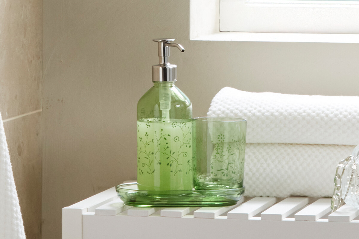 IKEA-grossjon yesil banyo seti 01