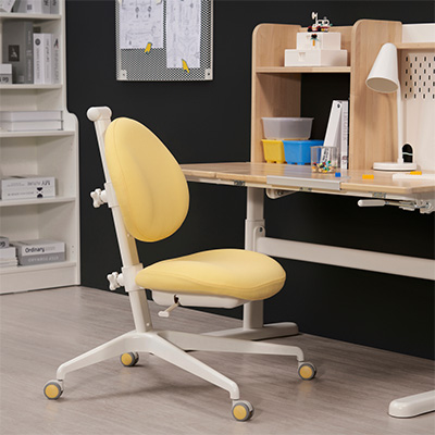 IKEA-dagnar cocuk calisma sandalyesi