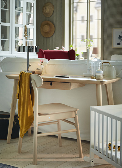 IKEA-lisabo calisma masasi