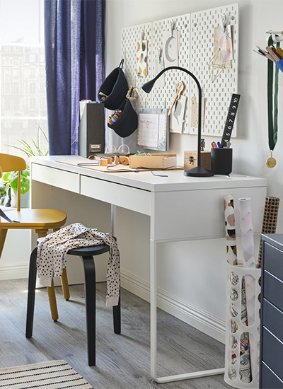 IKEA-micke calisma masasi