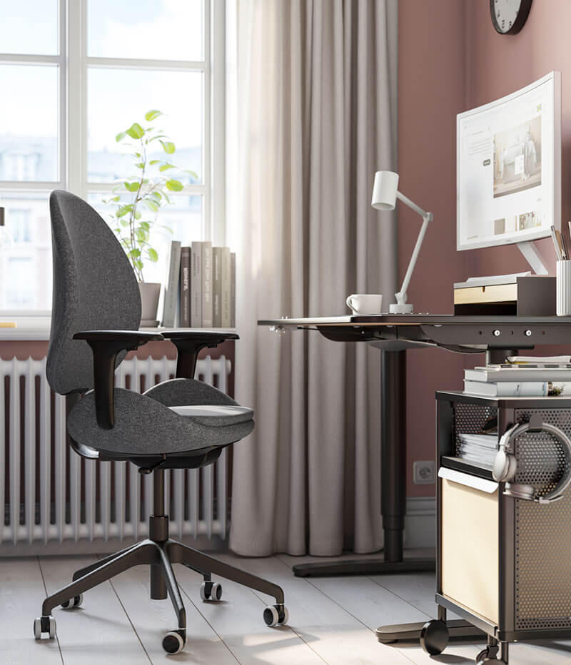 IKEA-hattefjall siyah calisma sandalyesi