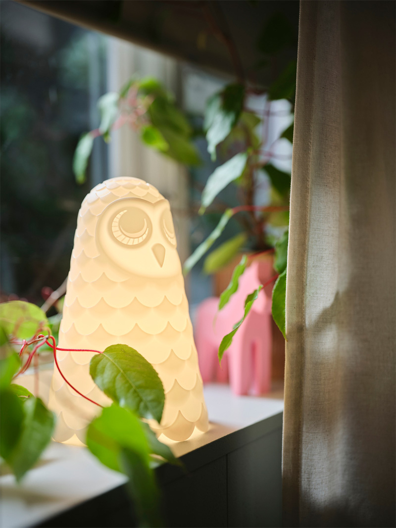 IKEA-solbo cocuk masa lambasi