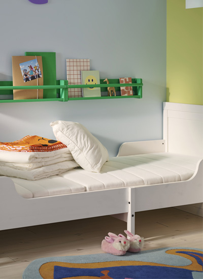IKEA-vimsig uzayabilen cocuk yatagi