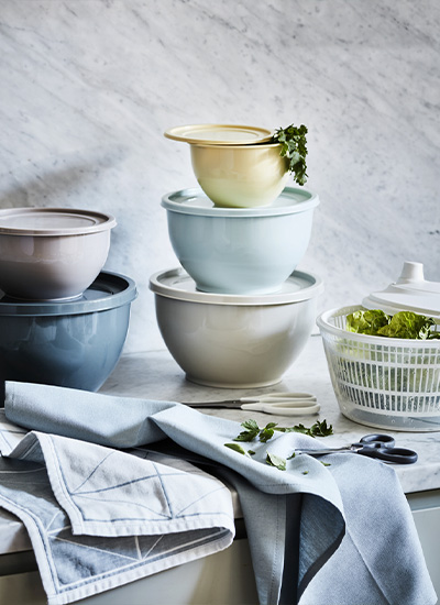 IKEA-garnityren cok renkli plastik saklama kabi seti