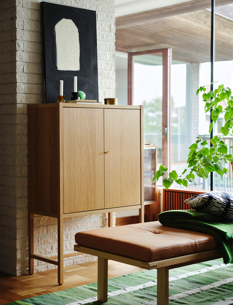 IKEA-stockholm 2025 mese kaplama kapakli dolap