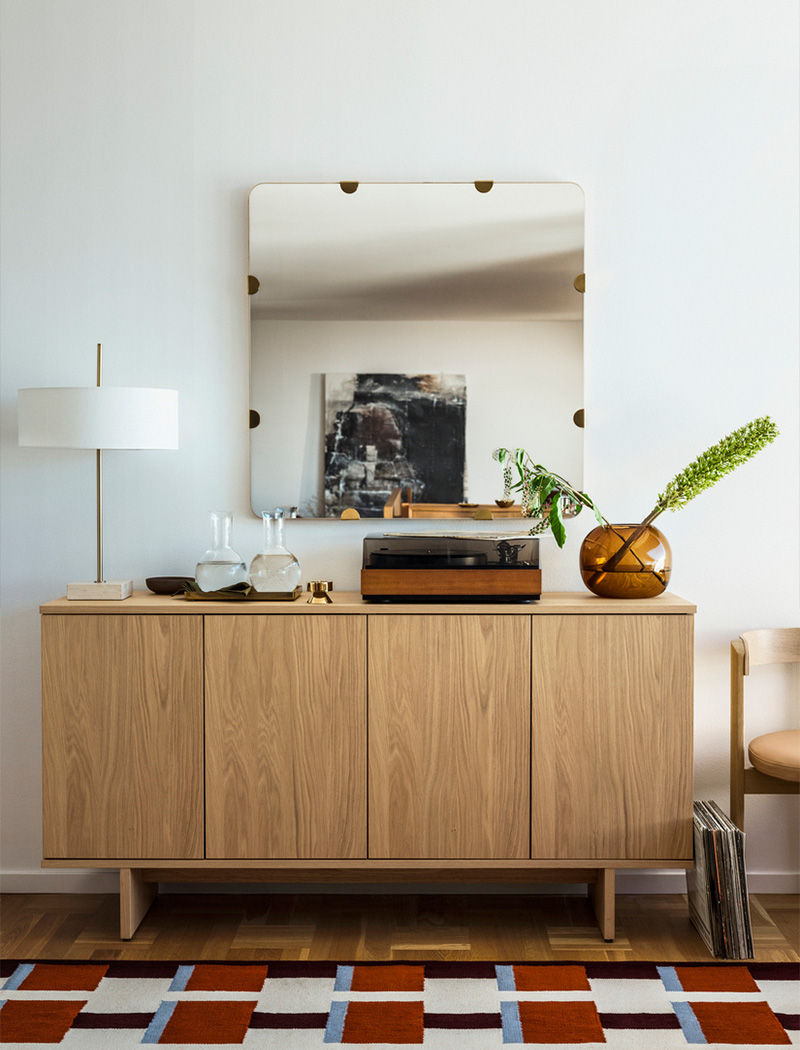 IKEA-stockholm 2025 mese kaplama konsol