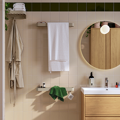 IKEA-faxalven aydinlatmali ayna