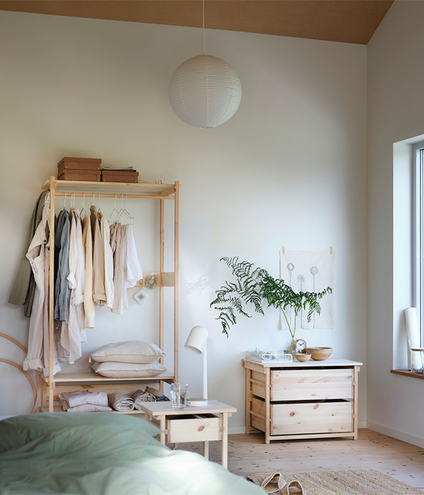 IKEA-kronoren acik gardirop