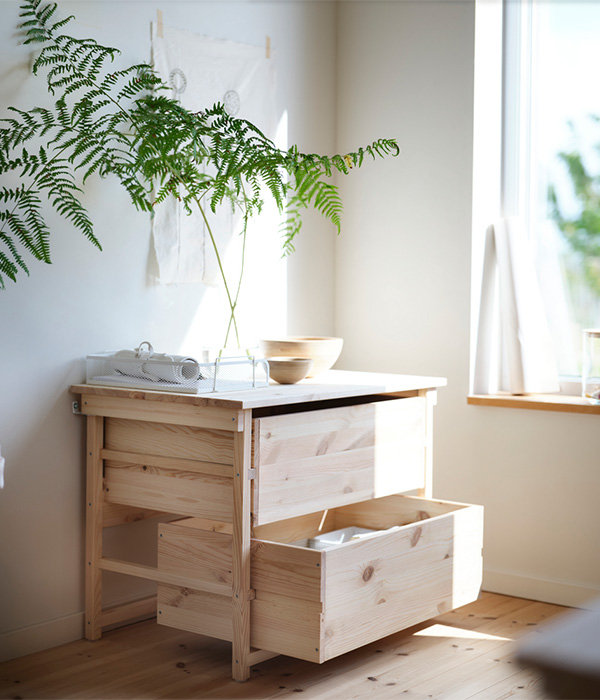 IKEA-kronoren komodin