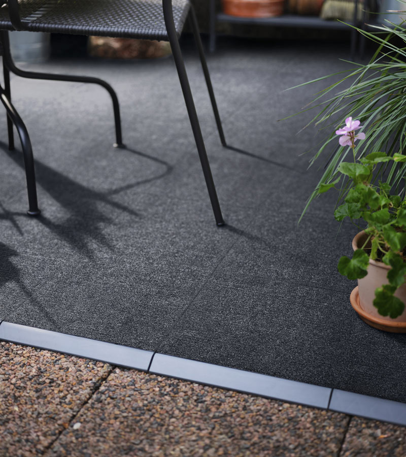 IKEA-runnen tekstil koyu gri yer dosemesi