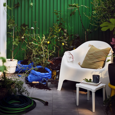 IKEA-skarpo beyaz tekli bahce koltugu 2