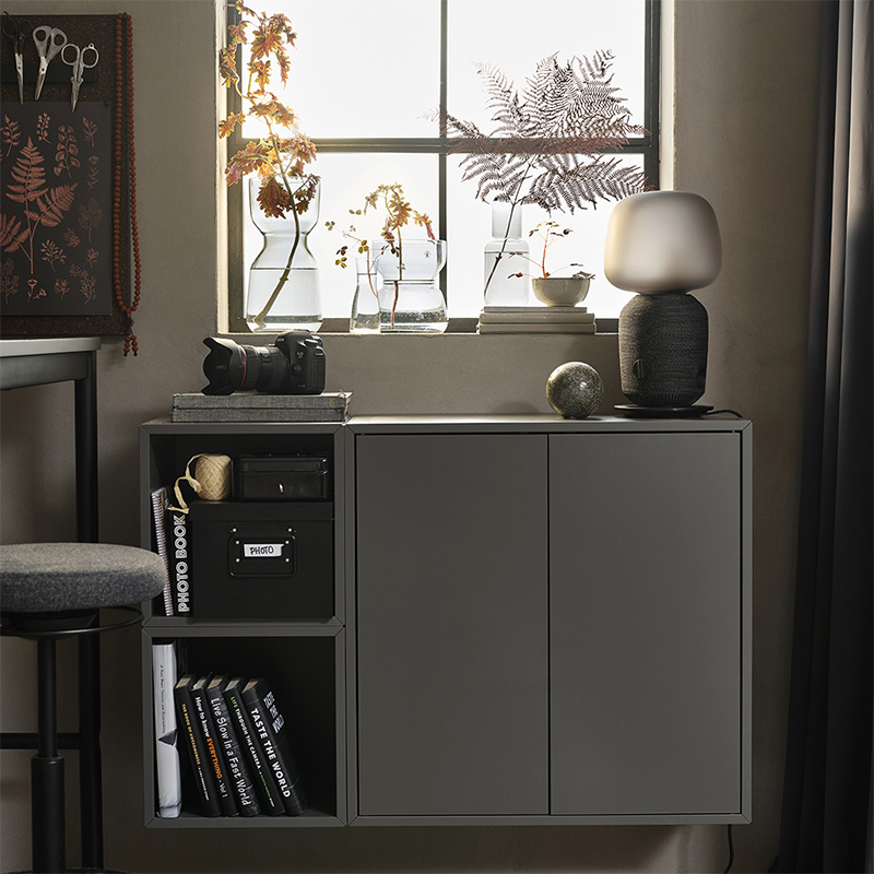 IKEA-eket kapakli dolap unitesi