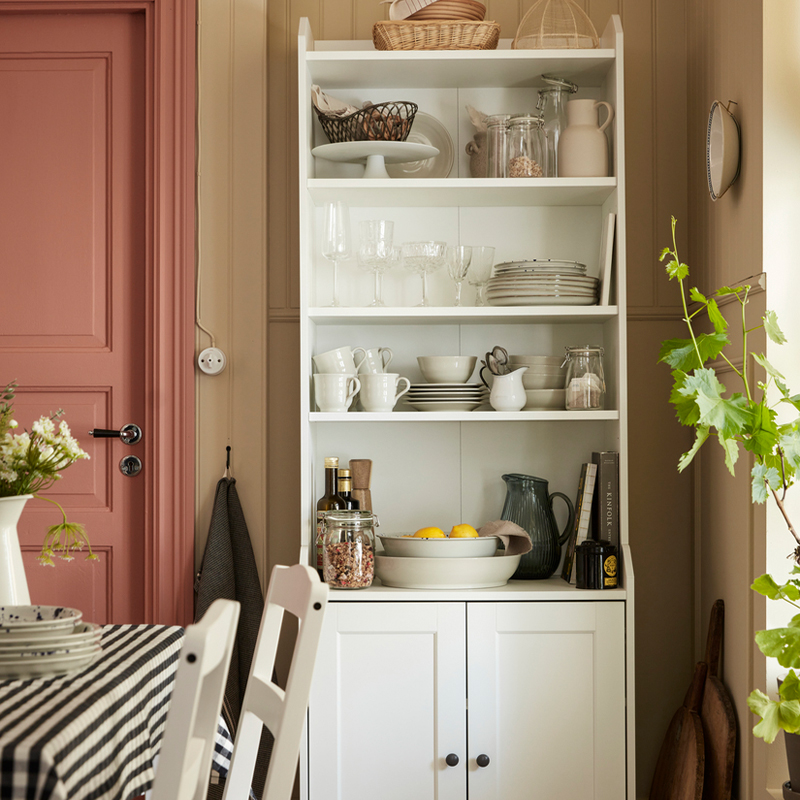 IKEA-hauga acik dolap